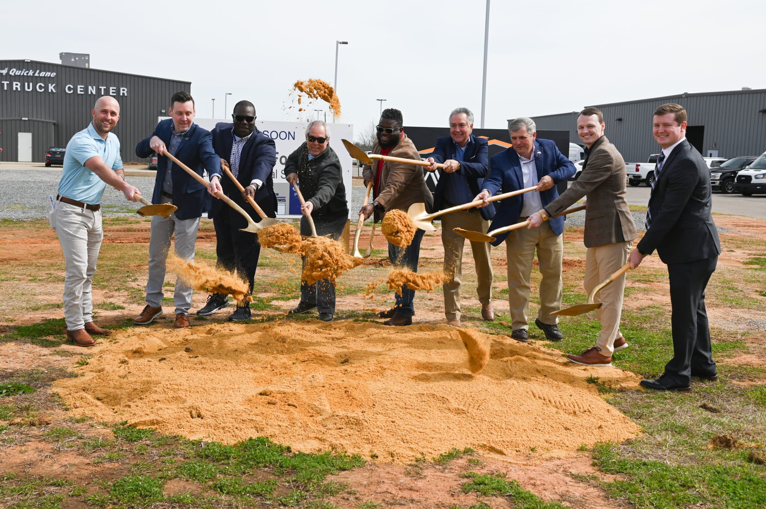 Long Lewis Ford Groundbreaking